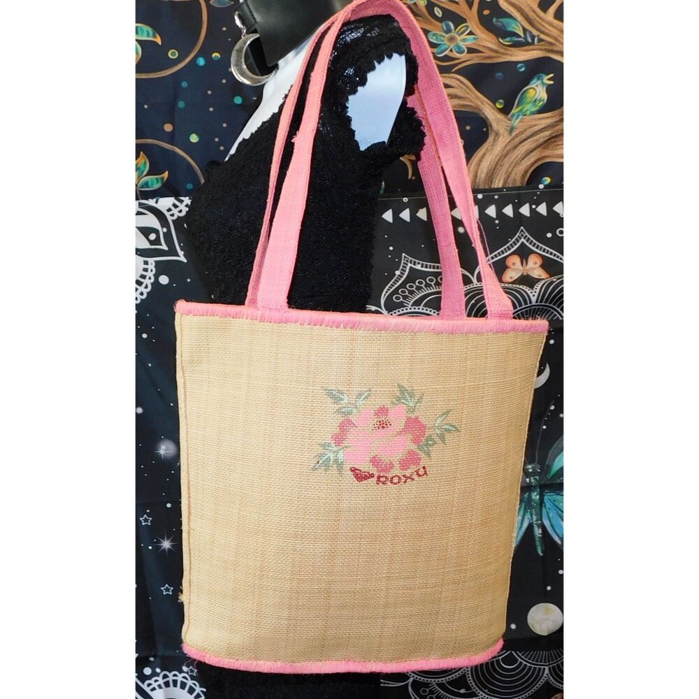 Vintage Beachy Roxy Woven Straw Tote With Floral Accent